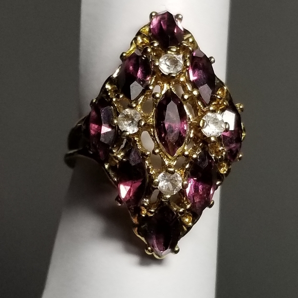 Relisted -Vintage purple gems ring 18k HGE cluster gold tone cocktail statement - Picture 13 of 15